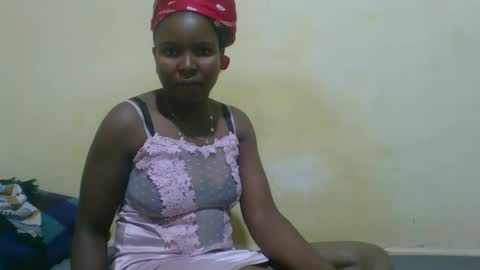 Snapshot of leilah_cute chatting on 01-12-26, 08:52 leilah_cute online show from 01-12-26, 08:52