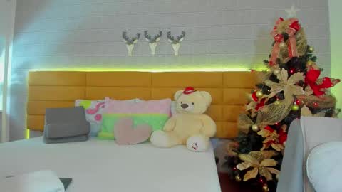   online show from 11-10-25, 08:30