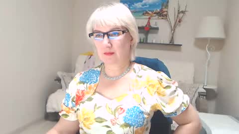 Snapshot of leilamays chatting on 12-03-24, 12:59 Leila Kinky online show from 12-03-24, 12:59