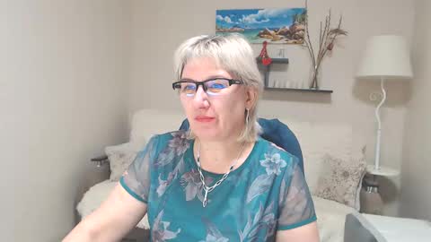 Snapshot of leilamays chatting on 01-29-25, 07:15 Leila Kinky online show from 01-29-25, 07:15