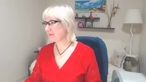 Snapshot of leilamays chatting on 02-03-25, 11:42 Leila Kinky online show from 02-03-25, 11:42