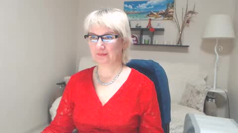 Snapshot of leilamays chatting on 02-04-25, 06:57 Leila Kinky online show from 02-04-25, 06:57