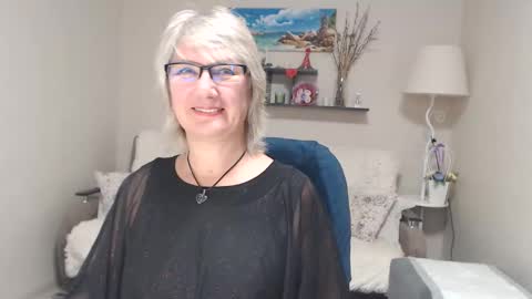 Snapshot of leilamays chatting on 10-04-25, 05:38 Leila Kinky online show from 10-04-25, 05:38