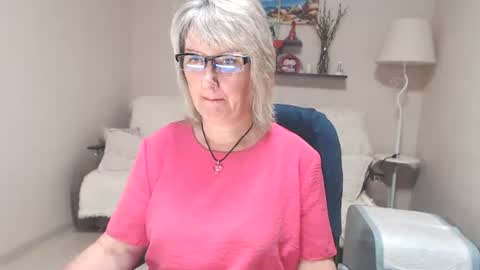 Leila Kinky online show from 07-11-26, 05:21