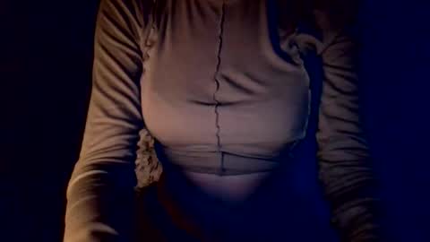 Snapshot of leilameow97 chatting on 09-28-25, 10:48 LeilaMeow97 online show from 09-28-25, 10:48