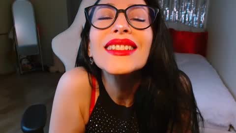 Snapshot of leilamurray chatting on 02-04-25, 04:39 leilamurray online show from 02-04-25, 04:39