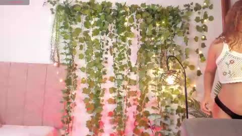 leilapom online show from 07-05-26, 02:24