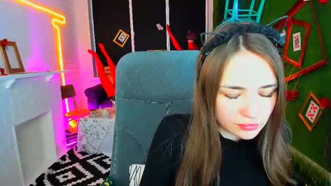 Snapshot of leilarai chatting on 01-23-25, 01:56 Leila Rai online show from 01-23-25, 01:56