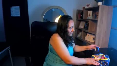 Leila online show from 06-02-26, 11:34