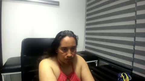 Leila online show from 07-24-26, 11:41