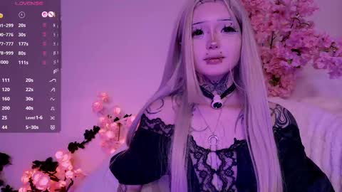 Snapshot of lein_bone chatting on 02-12-26, 12:05 Lein online show from 02-12-26, 12:05