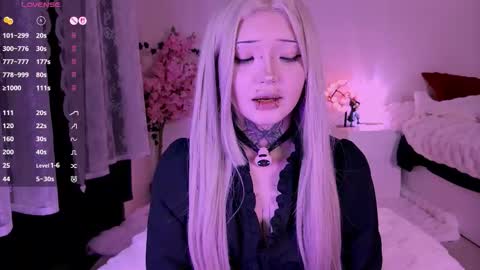 Snapshot of lein_bone chatting on 02-19-26, 12:06 Lein online show from 02-19-26, 12:06