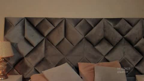 Snapshot of leizathompson chatting on 11-18-25, 08:46 Leizathompson online show from 11-18-25, 08:46