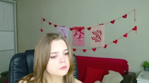 Leksa online show from 04-19-26, 05:12