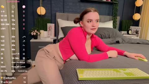 Snapshot of lela_ryan chatting on 02-17-25, 01:36 Lela online show from 02-17-25, 01:36