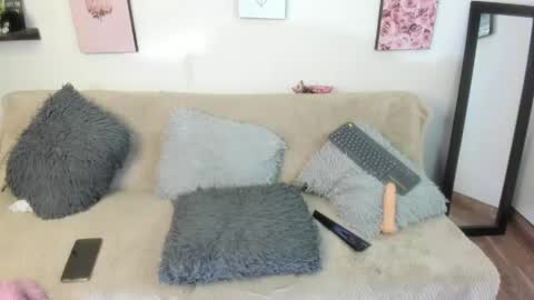 lele_699 online show from 04-25-26, 09:01