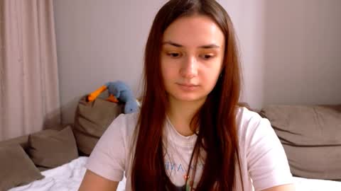 Lelia online show from 12-17-25, 09:21