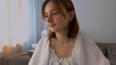 Snapshot of lelia_vibe chatting on 06-17-26, 06:16 Lelia online show from 06-17-26, 06:16