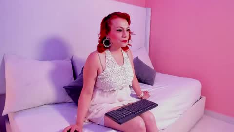 Leloo  online show from 05-17-26, 07:54