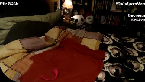 Snapshot of leluluvsyou chatting on 12-14-24, 08:56 Lelu Fallas online show from 12-14-24, 08:56