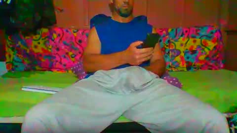 Snapshot of lemao77 chatting on 10-18-25, 05:14 SEX MASTER online show from 10-18-25, 05:14