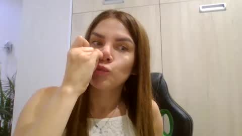 Snapshot of lena6122000 chatting on 09-20-25, 08:10 lena6122000 online show from 09-20-25, 08:10