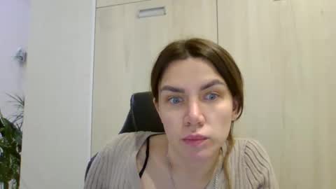 Snapshot of lena6122000 chatting on 11-25-25, 06:52 lena6122000 online show from 11-25-25, 06:52