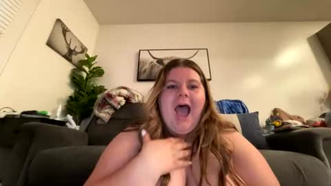 Snapshot of lenablissxo chatting on 07-17-26, 12:01 lenablissxo online show from 07-17-26, 12:01
