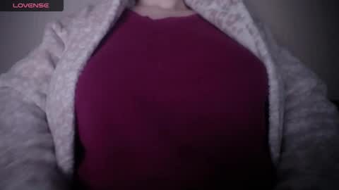 lenagolden online show from 04-22-26, 02:58