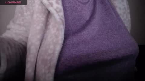 lenagolden online show from 04-25-26, 04:15