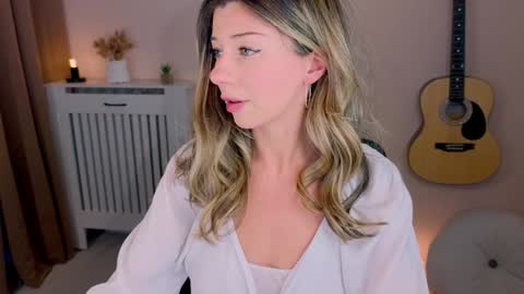 Lena online show from 03-31-26, 10:37
