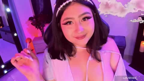 Lenna Kang online show from 01-03-25, 12:11