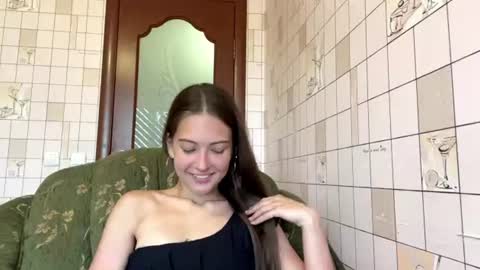 Hellomy name is Natalyits my first day here nice to meet you Give me 50 thumbs ups online show from 06-10-26, 03:22