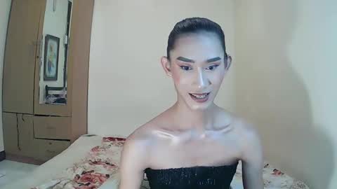 Snapshot of lennonxshit chatting on 02-17-25, 12:43 JANE online show from 02-17-25, 12:43