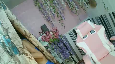 Snapshot of lennonxshit chatting on 02-27-25, 12:13 JANE online show from 02-27-25, 12:13