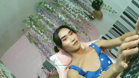 Snapshot of lennonxshit chatting on 03-05-25, 05:18 JANE online show from 03-05-25, 05:18