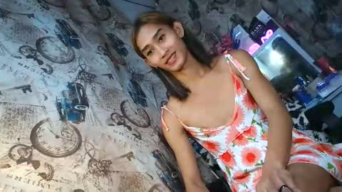 Snapshot of lennonxshit chatting on 10-19-25, 05:24 JANE online show from 10-19-25, 05:24