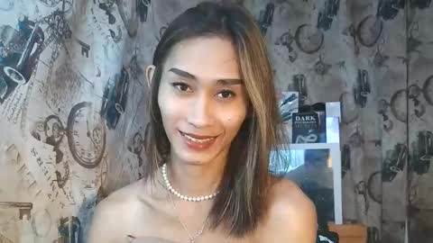 Snapshot of lennonxshit chatting on 11-19-25, 10:37 JANE online show from 11-19-25, 10:37