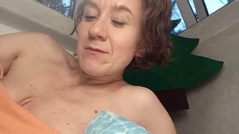 Snapshot of lenyajames9 chatting on 01-13-26, 02:44 lenyajames9 online show from 01-13-26, 02:44