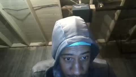 leo199984 online show from 10-19-25, 02:56