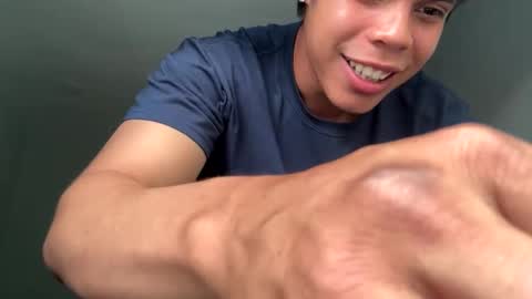 leo7_05 online show from 10-01-25, 10:16