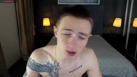 Snapshot of leo__miller chatting on 01-06-26, 04:00 LEO online show from 01-06-26, 04:00