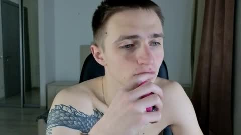 Snapshot of leo__miller chatting on 01-14-26, 06:35 LEO online show from 01-14-26, 06:35