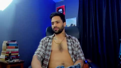 Leo  Diaz online show from 01-24-25, 06:35