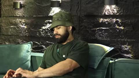 Leo  Diaz online show from 09-27-25, 02:05