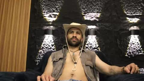 Snapshot of leo_diaz01 chatting on 05-05-26, 11:02 Leo Diaz online show from 05-05-26, 11:02