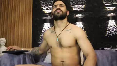 Snapshot of leo_diaz01 chatting on 06-11-26, 02:53 Leo Diaz online show from 06-11-26, 02:53