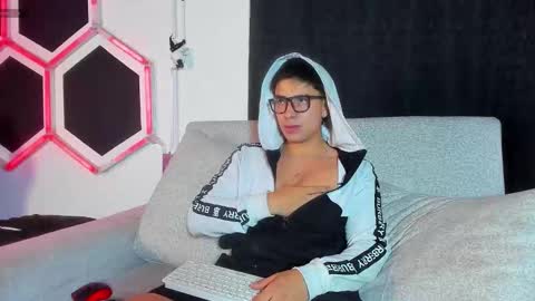 leo_muller online show from 10-17-25, 05:10