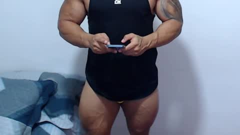 Snapshot of leo_muscleboy chatting on 06-03-26, 12:24 Leo online show from 06-03-26, 12:24