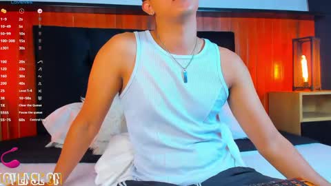 Snapshot of leo_savage_ chatting on 05-05-26, 04:09 Leo online show from 05-05-26, 04:09